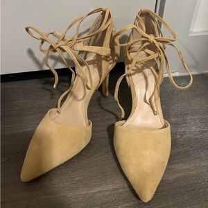 Vince Camuto nude heels
